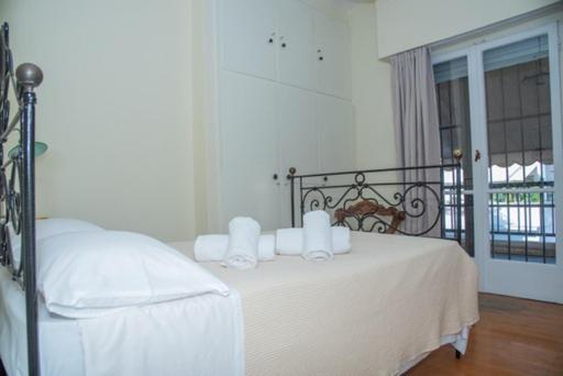 Theodore'S Maisonette Next To The Metro Station Athen Exterior foto
